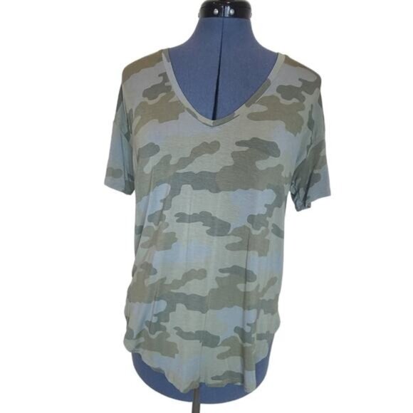 American Eagle soft and sexy relaxed fit camo round hem T-shirt XS - Picture 1 of 8